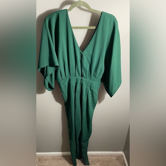 Jumpsuit (8) - Picture 3 of 4